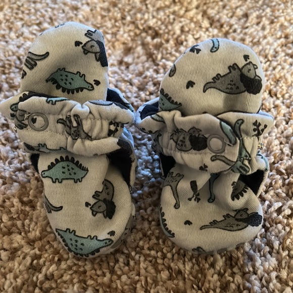 Zutano Dino booties, size 3 months - Picture 3 of 4